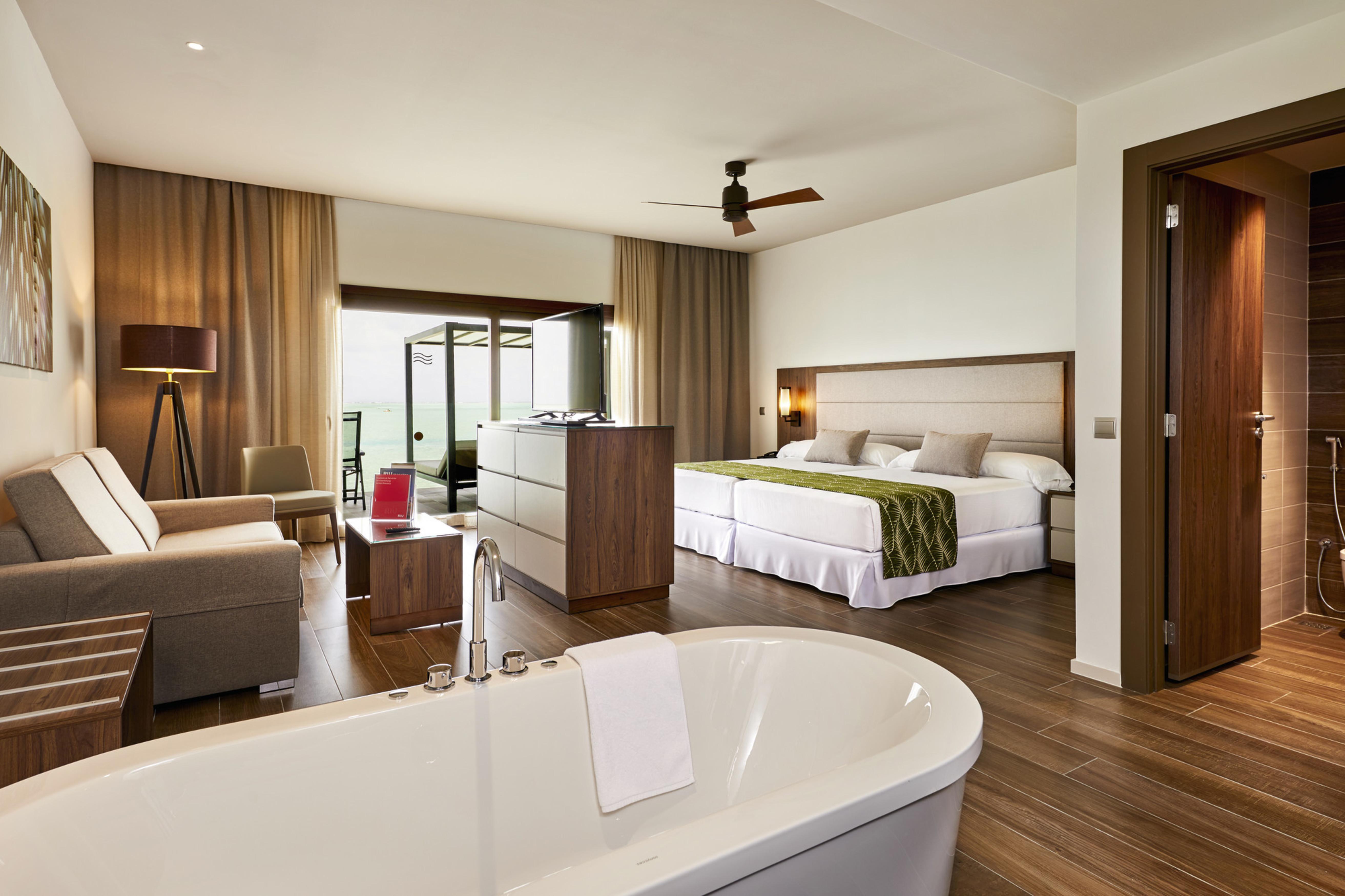 Riu Atoll Hotel Kudahuvadhoo Exterior photo